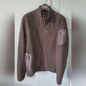 Arc'teryx Men's Large Black Sweater